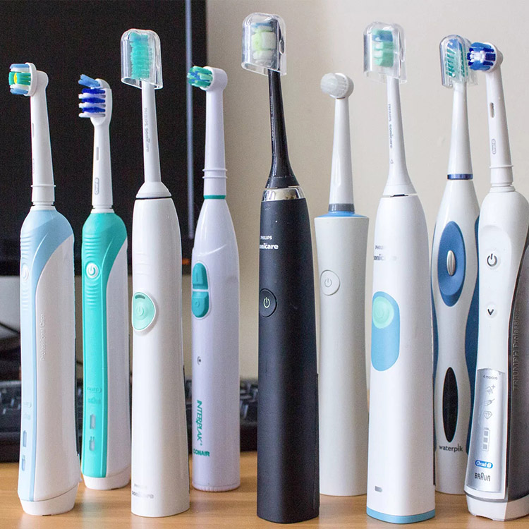 Как выбрать электрическую зубную щетку?